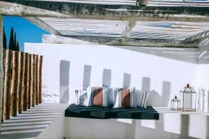 blog consejos decoración. Ideas low cost para decorar la terraza o balcón de tu casa este verano. mimo asesores inmobiliarios Donosti